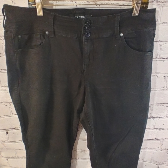 Torrid Denim Black Size 16 Black Stretch Jeans - Picture 3 of 15